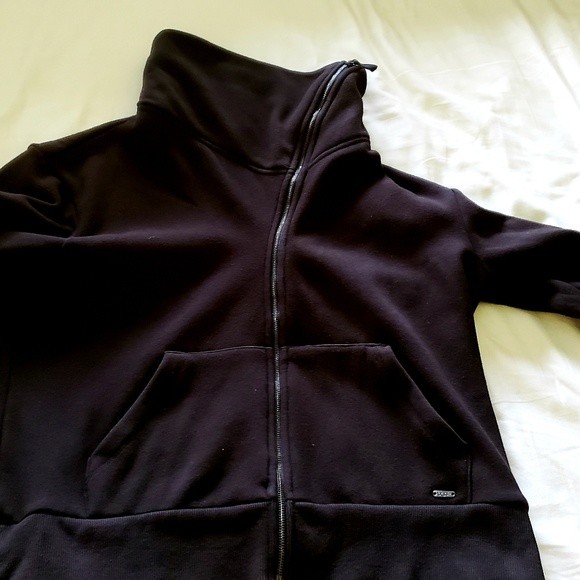 Womens black UGG jacket/coat size medium - Picture 1 of 2